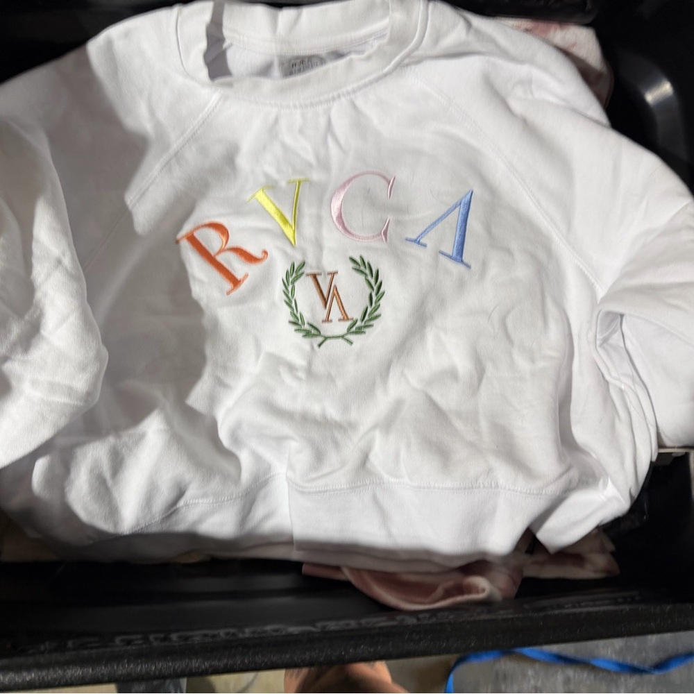 RVCA crewneck crop sweater, NWT